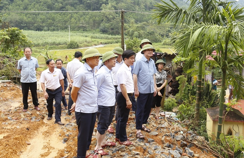 Chủ tịch UBND tỉnh Đỗ Minh Tuấn kiểm tra công tác phòng, chống thiên tai tại huyện Bá Thước, Cẩm Thủy