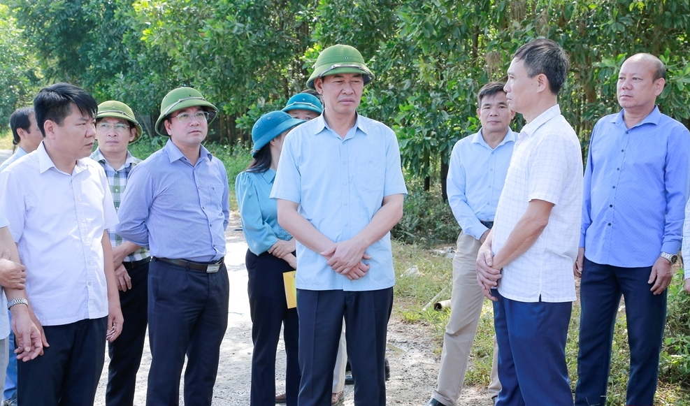 Phó Bí thư Tỉnh ủy Trịnh Tuấn Sinh kiểm tra công tác khắc phục mưa lũ tại Thường Xuân