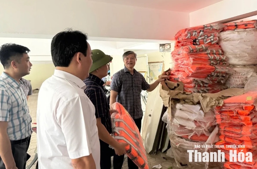 Đảm bảo an toàn đê điều, thông suốt dòng chảy trong mùa mưa bão