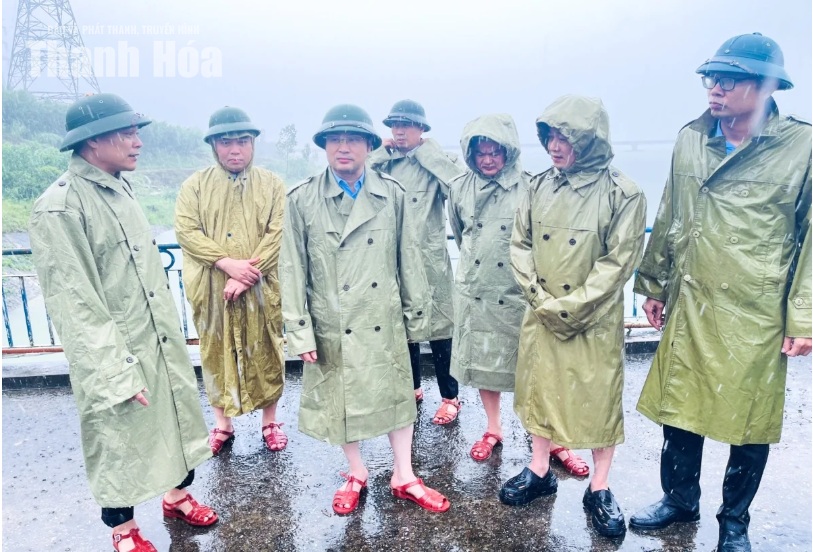 Phó Chủ tịch UBND tỉnh Cao Văn Cường kiểm tra công tác ứng phó mưa lũ, tiêu úng và vận hành hồ chứa