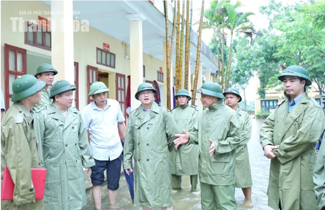 Phó Chủ tịch Thường trực UBND tỉnh Mai Xuân Liêm kiểm tra, chỉ đạo tình hình ứng phó với mưa lũ