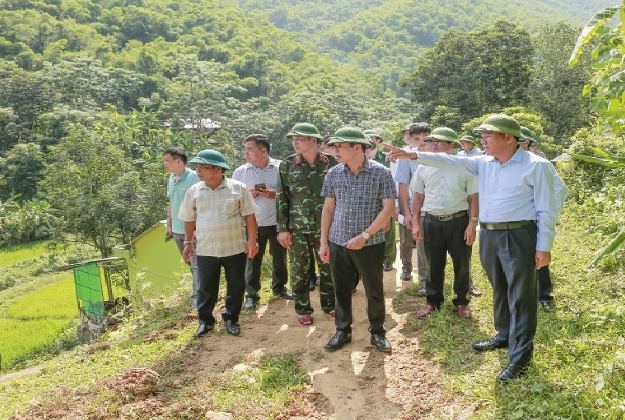 Phó Chủ tịch Thường trực UBND tỉnh Nguyễn Văn Thi kiểm tra một số công trình trọng điểm phòng, chống thiên tai tại Quan Sơn, Bá Thước